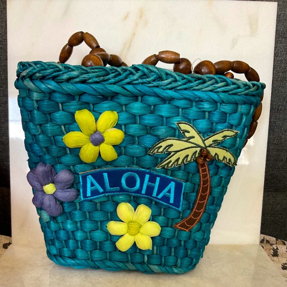 🌺Adorable Small Hawaiian “Aloha” Handbag NWT🌺